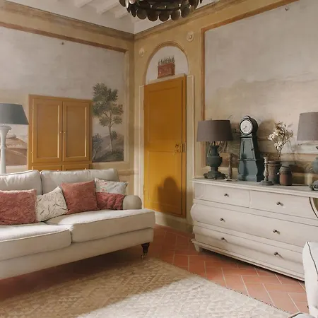 The Rectory * Cortona